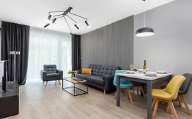 Modern City Center Apartments By Noclegi Renters